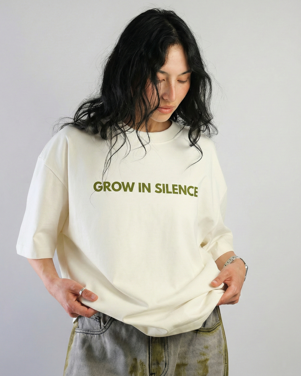 GROW IN SILENCE : oversized tee