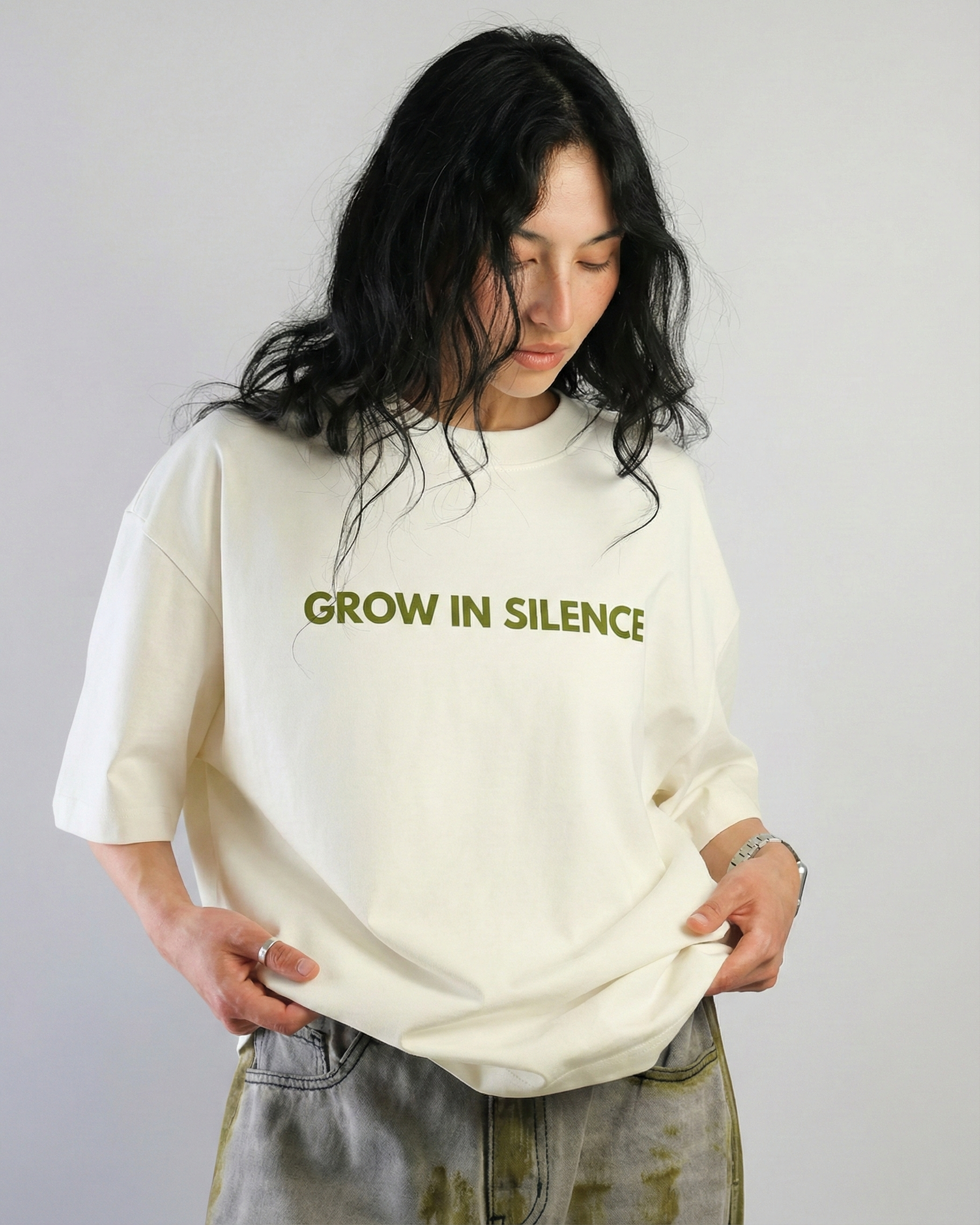 GROW IN SILENCE : oversized tee